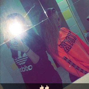 Meet your Posher, Halie